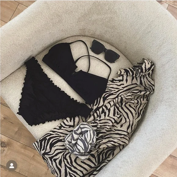 Zebra Blouse - Picture 3 of 7